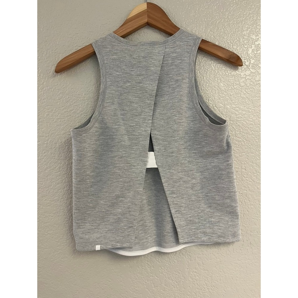 Lululemon Heathered Gray High Neck Split Back Tank Top Women Athletic Crop Yoga - Picture 2 of 5